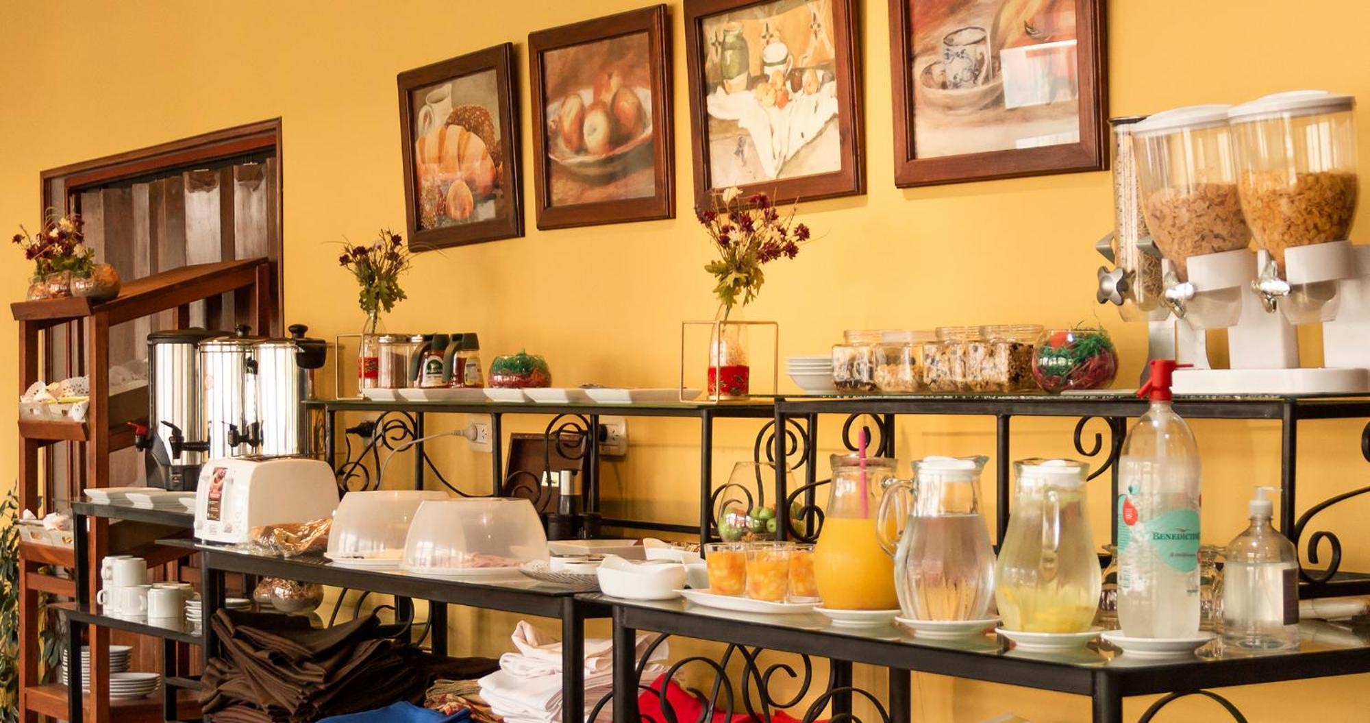 Hotel Los Sauces Cafayate Extérieur photo