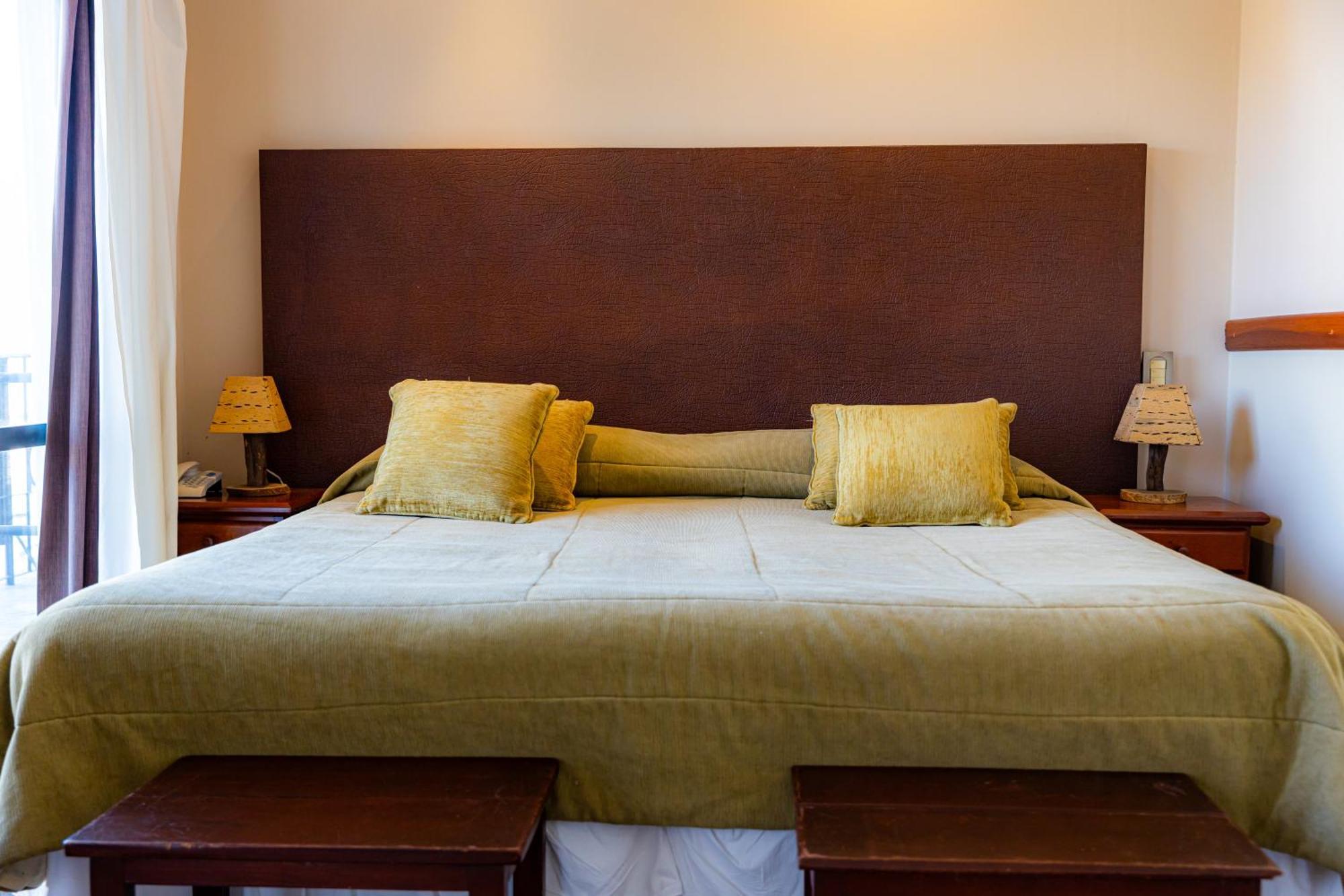 Hotel Los Sauces Cafayate Extérieur photo